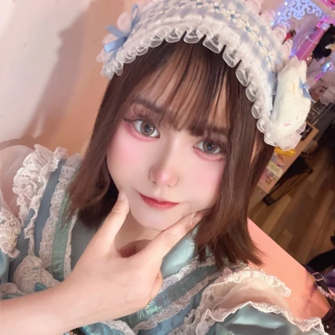 お名前