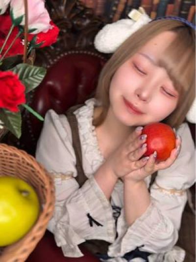 大阪 コンカフェ キラキラ笑顔が素敵✨ 💜千 小夜☪ ‎ 【 クラパラで一緒にお給仕しませんか❓】 ┈┈┈┈┈┈┈┈┈┈┈┈ ご応募はプロフィール 求人公式LINEから❣️ ご質問などお気軽に🙋‍♀️ お待ちしております😌 ┈┈┈┈┈┈┈┈┈┈┈┈ #童話 #大阪コンカフェ #コンカフェ#コンカフェ嬢#メイド #大阪#日本橋#ミナミ #日本橋 #ミナミ #コンカフェ求人 #クラパラ#コンカフェ